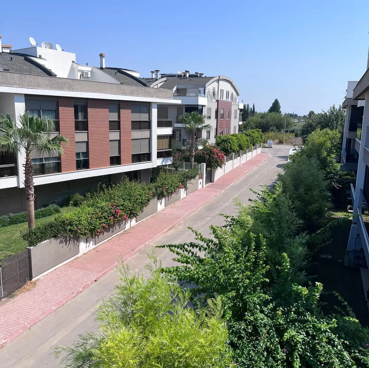 Homes in Guzeloba